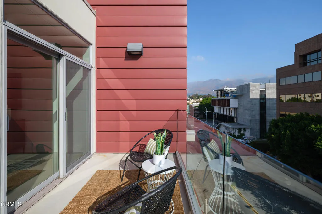 133 S Los Robles Avenue 510, Pasadena, California 91101 home-pic-21